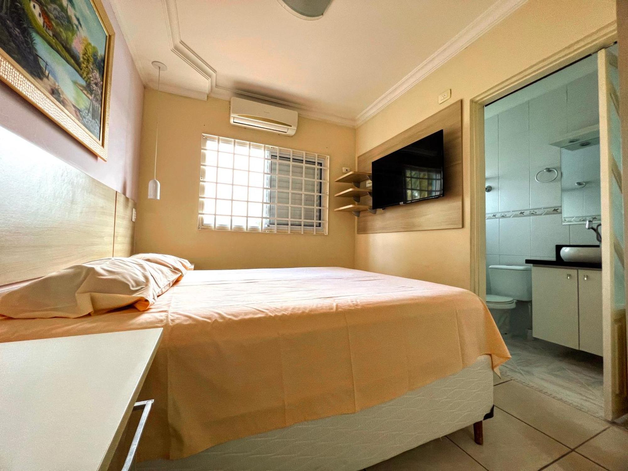Mansao Azul Bed and Breakfast Caraguatatuba Eksteriør billede
